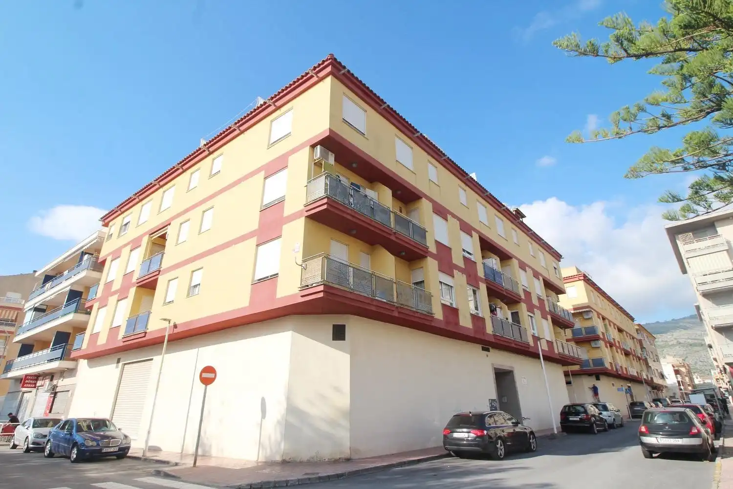 Vista exterior de Piso de alquiler en Oropesa del Mar / Orpesa con Aire acondicionado, Terraza y Amueblado