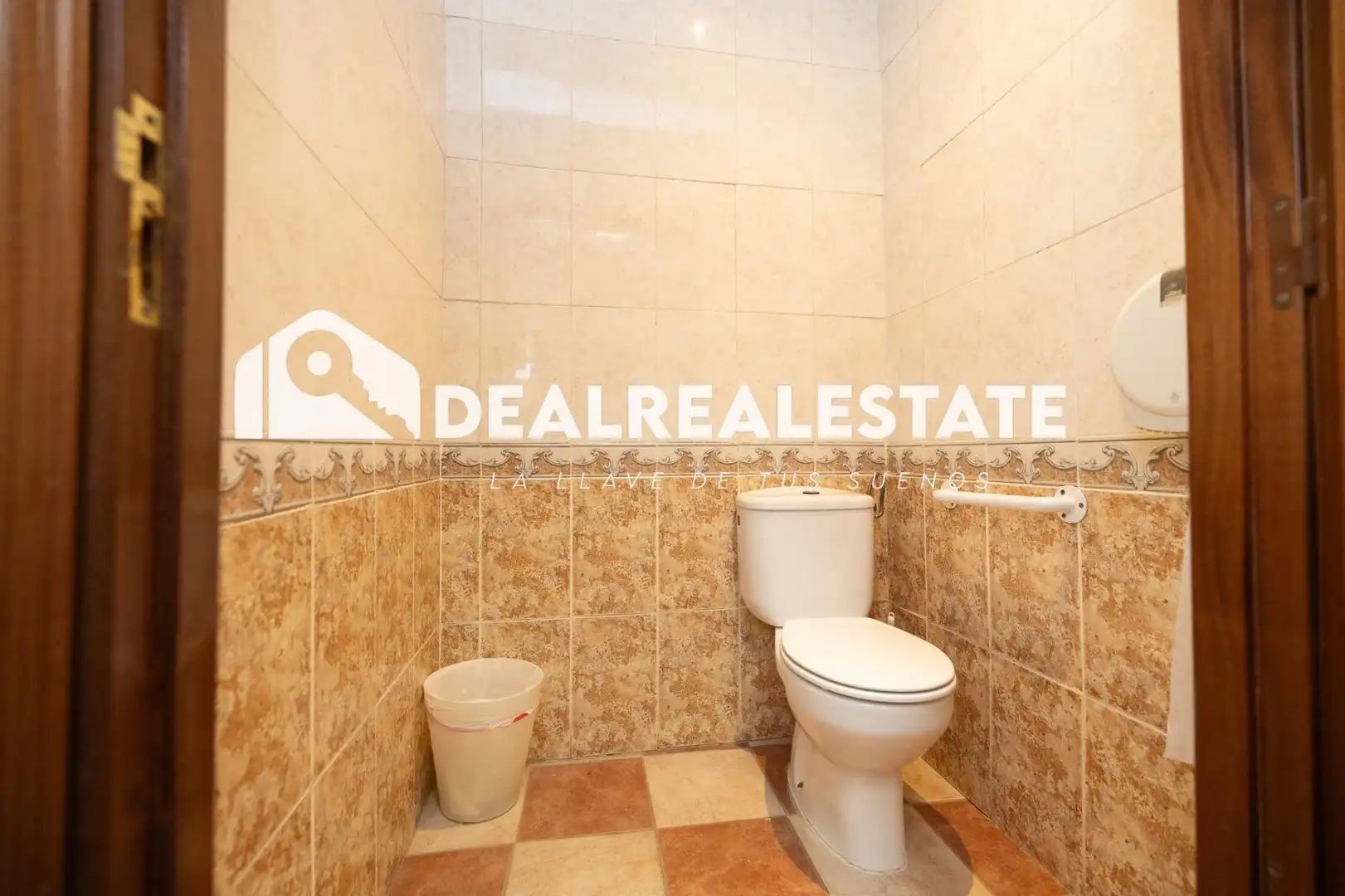 Local en venta en Calle FRAY LEOPOLDO ALPANDEIRE, Torre de la Reina