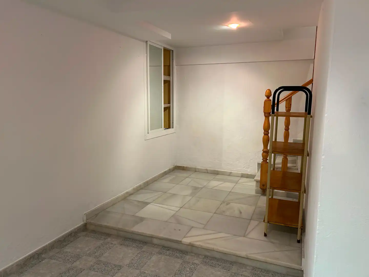 Apartamento de alquiler en Algeciras con Calefacción, Terraza y Amueblado