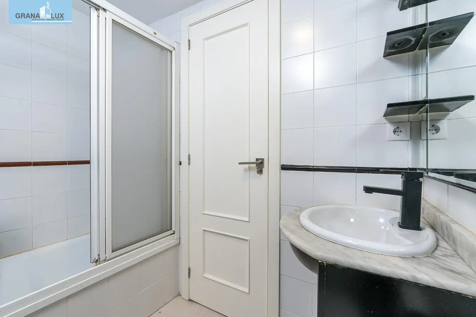 Piso con ascensor en venta en Calle del Cerro de los Machos, imagen 18