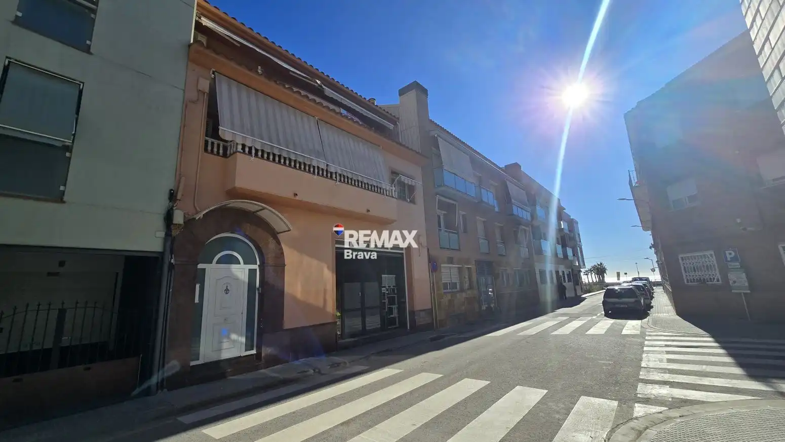 Vista exterior de Casa o xalet en venda en Pineda de Mar amb Aire condicionat, Calefacció i Terrassa