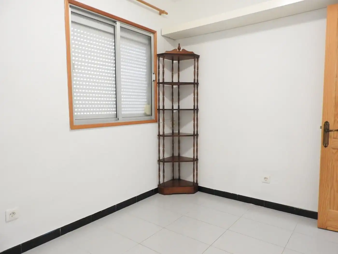 Flat for rent in Calle Ordoño bermudez, San Gregorio
