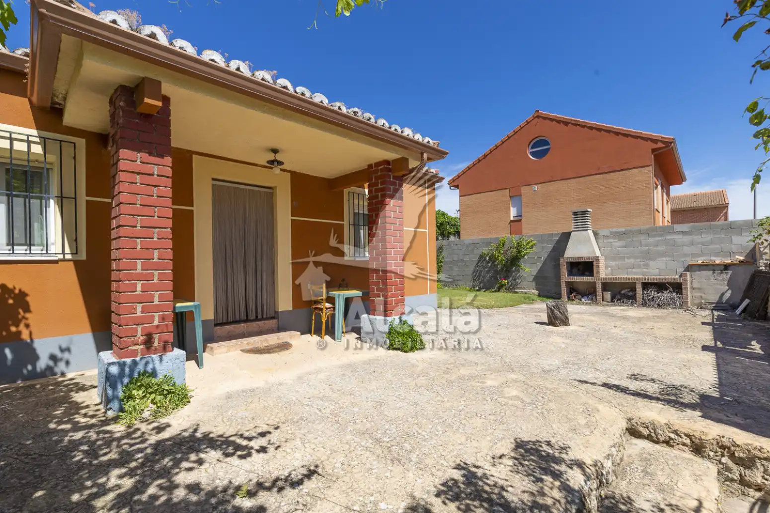 Vista exterior de Casa o chalet en venta en Cifuentes con Calefacción, Jardín privado y Trastero