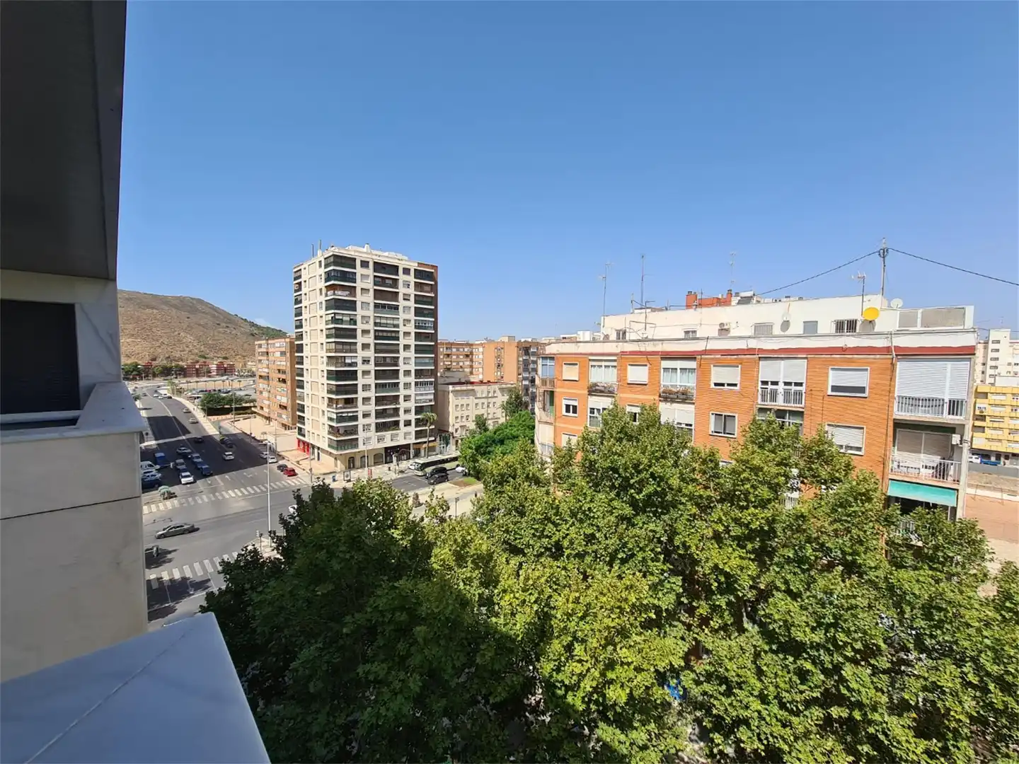 Piso en venta en Avenida Reina Victoria Eugenia, 2, Alameda