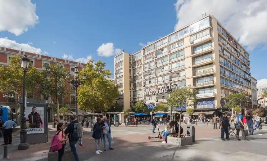 Oficina de lloguer a Plaza JACINTO BENAVENTE, Cortes - Huertas