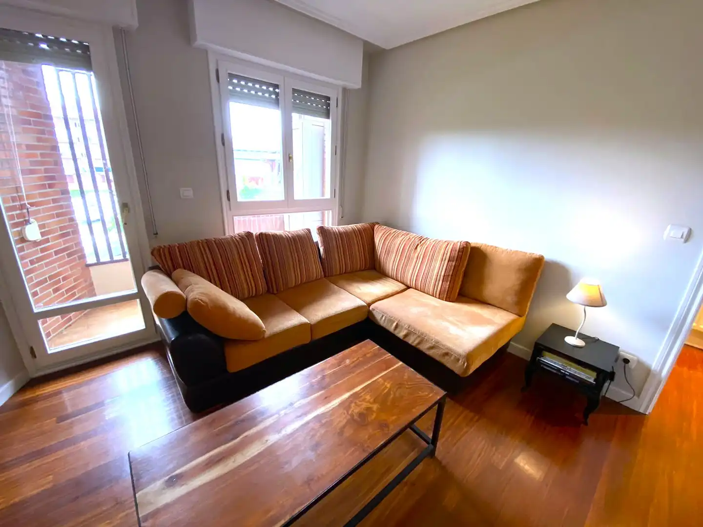 Living room of Flat for sale in Castro-Urdiales  with Heating, Parquet flooring and Terrace