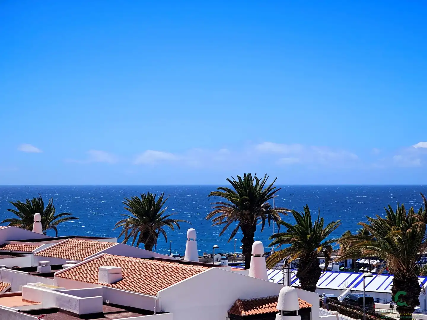 Vista exterior de Piso en venta en Adeje con Aire acondicionado, Terraza y Piscina
