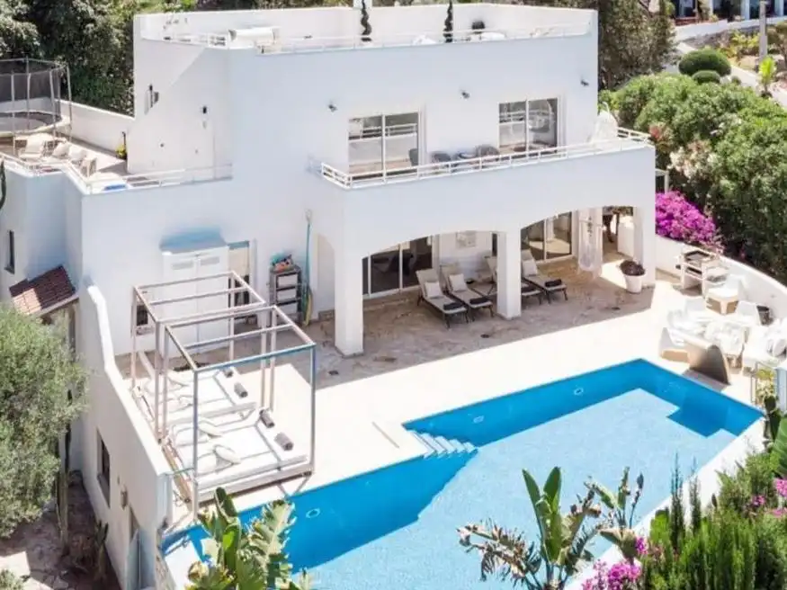 Piscina de Casa o chalet de alquiler en Santa Eulària des Riu con Jardín privado, Parquet y Terraza
