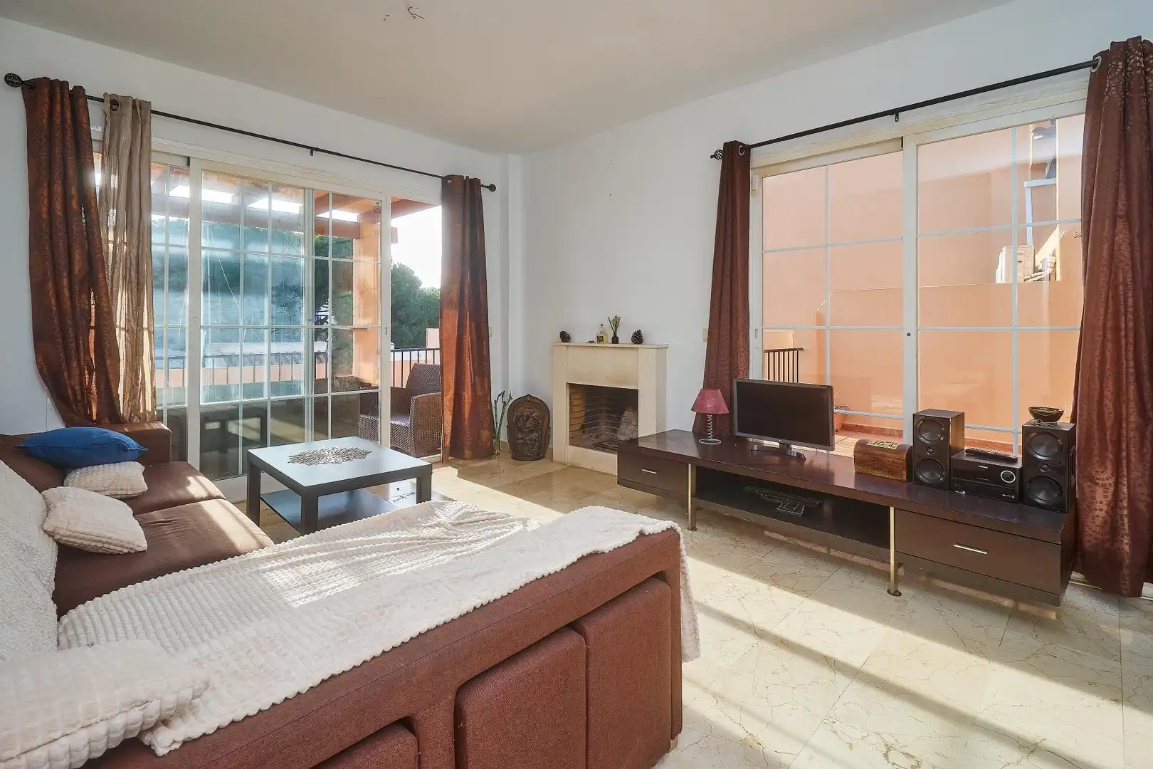 Sala de estar de Casa o chalet en venta en Mijas con Jardín privado, Terraza y Trastero