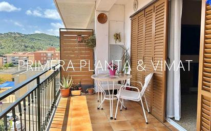 Exterior view of Flat for sale in Sant Cebrià de Vallalta  with Terrace and Balcony