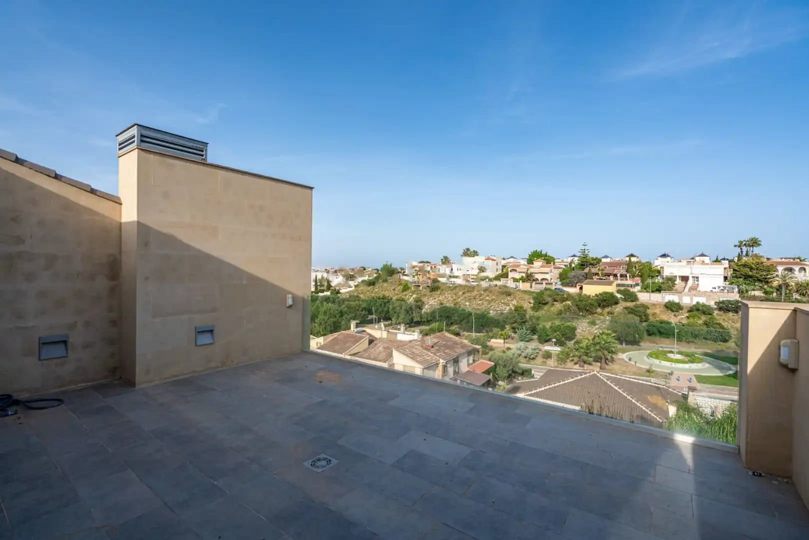 Terrassa de Casa o xalet de lloguer en Torrevieja amb Aire condicionat, Calefacció i Jardí privat