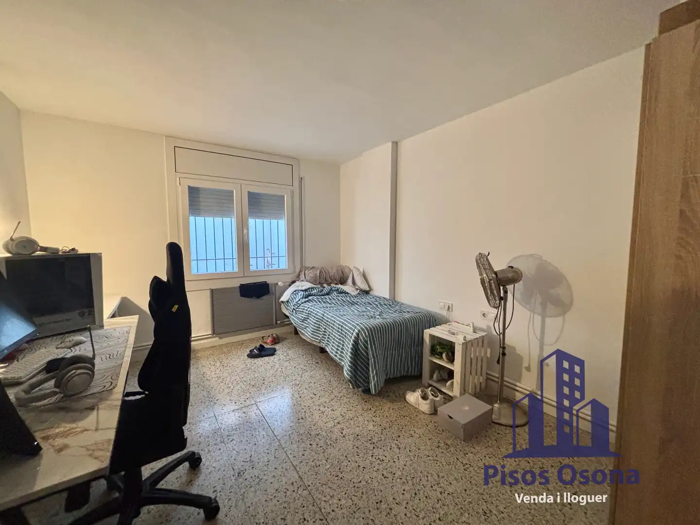 Habitación de Piso en venta en Vic con Calefacción y Horno