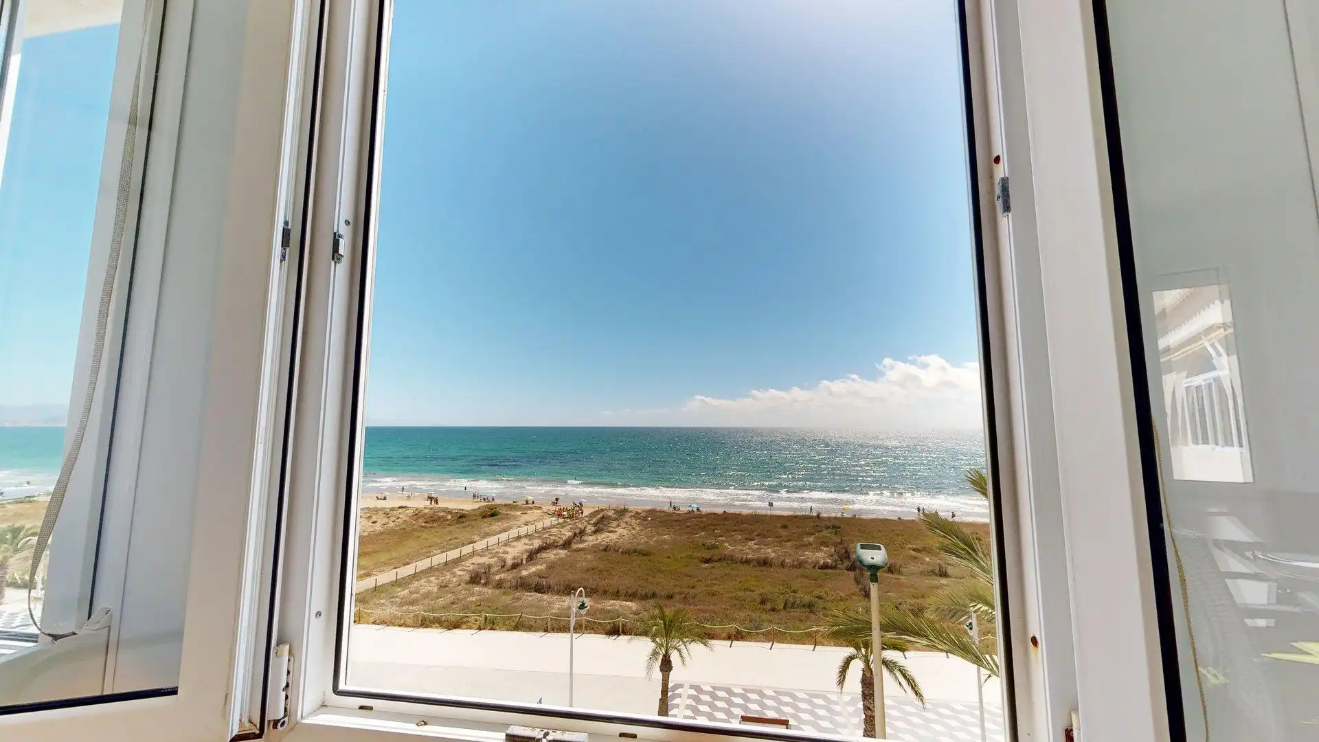 Dormitori de Apartament de lloguer en Elche / Elx amb Aire condicionat, Jardí privat i Terrassa