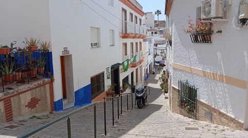 Foto 2 de Piso en venta en Calle Torremolinos, 13, Almuñecar Centro, Almuñécar