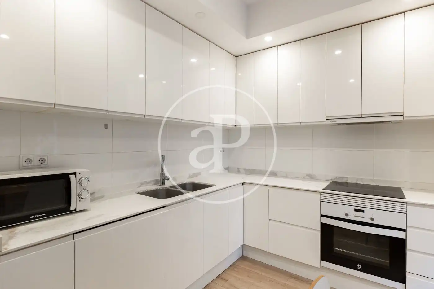Cocina de Piso en venta en Barcelona con Aire acondicionado y Calefacción