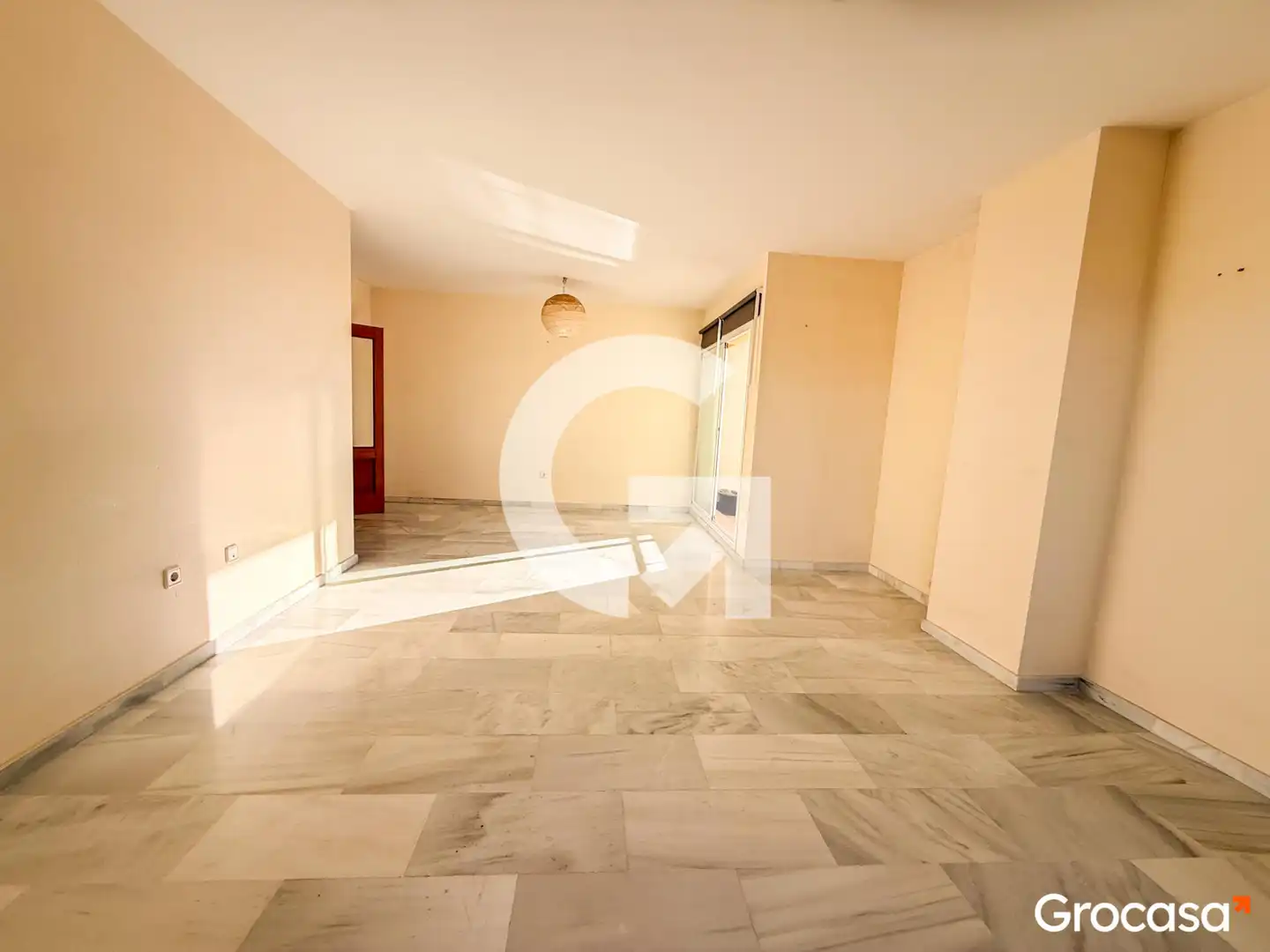 Comedor de Piso en venta en Vélez-Málaga con Terraza, Trastero y Balcón