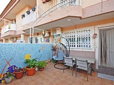 Triplex avec balcon à vendre à Calle de la Sierra de la Pila