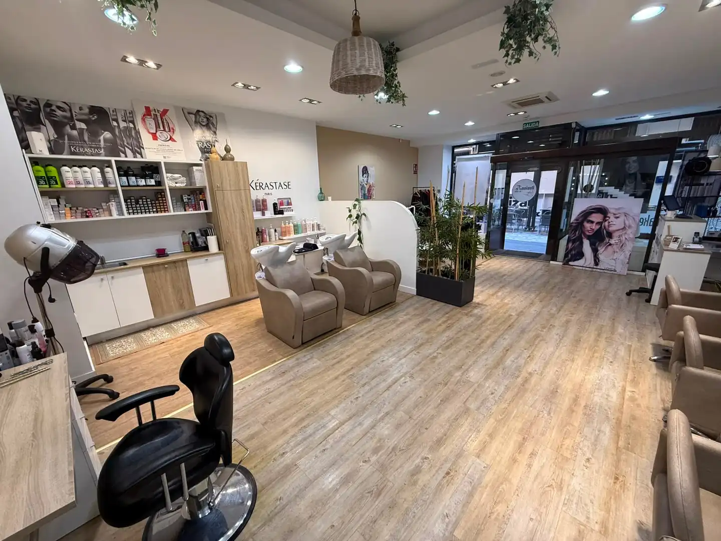 Business premises to rent in Calle Federico de Mendizábal 13, imagen 2
