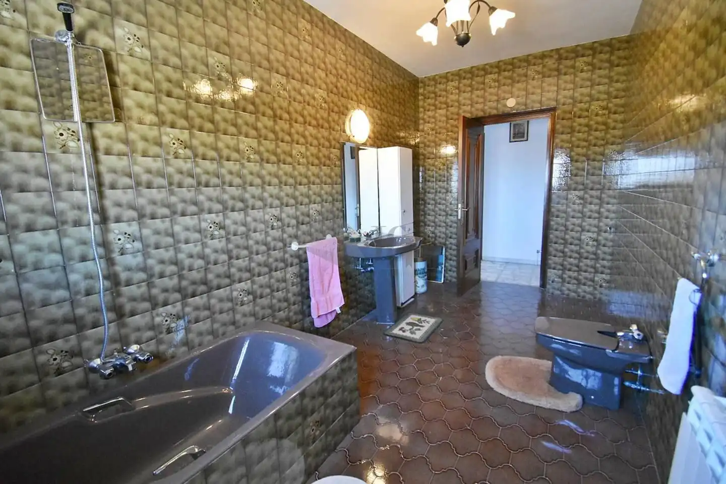 Bany de Casa o xalet en venda en Villaverde de Íscar amb Calefacció i Jardí privat
