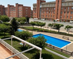 Piscina de Pis de lloguer en  Lleida Capital amb Aire condicionat, Parquet i Moblat