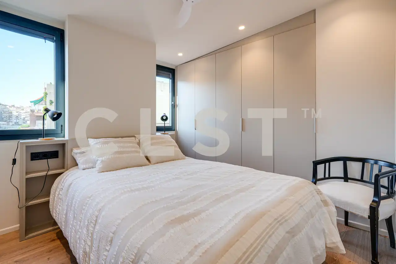 Dormitori de Apartament de lloguer en Barcelona amb Aire condicionat, Calefacció i Parquet