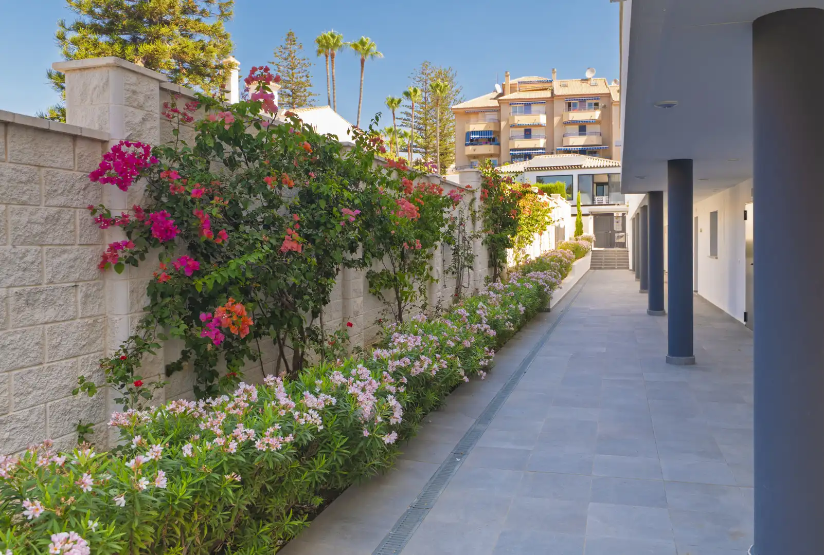 Terrassa de Casa adosada en venda en Torremolinos amb Jardí privat, Terrassa i Piscina