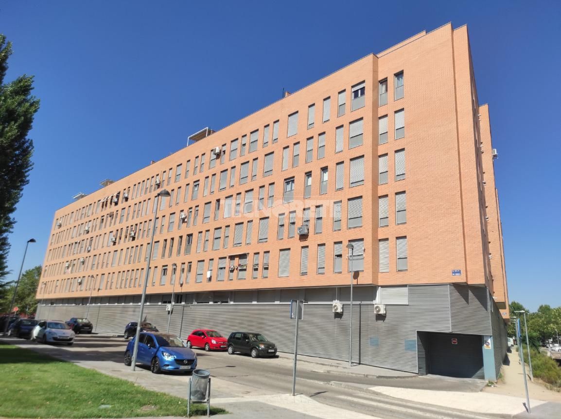 Vista exterior de Pis en venda en Guadalajara Capital amb Calefacció i Traster