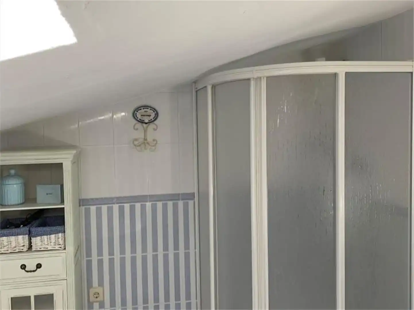 Baño de Casa o chalet en venta en Hortigüela con Jardín privado, Parquet y Trastero