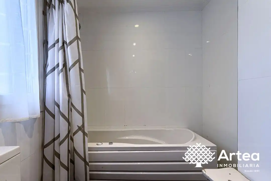 Piso en venta en Atxekolandeta Kalea, Neguri