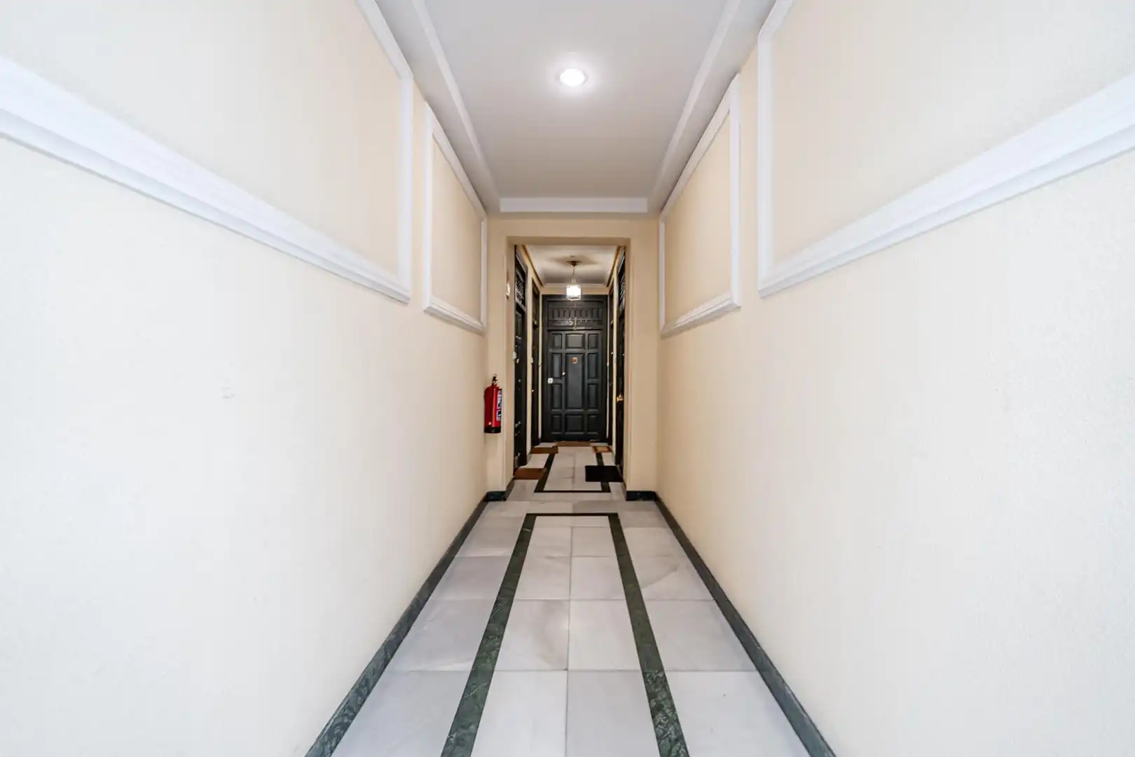 Flat for sale in Madrid  with Heating