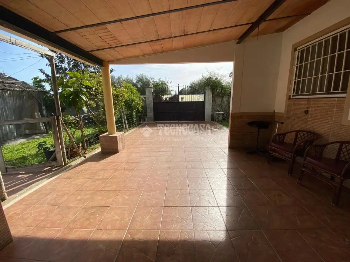 Finca rústica en venda a Los Palacios y Villafranca