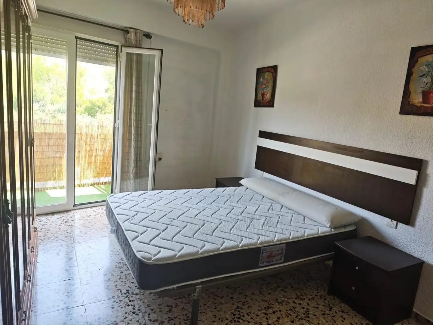 Habitación de Piso en venta en Granada con Balcón