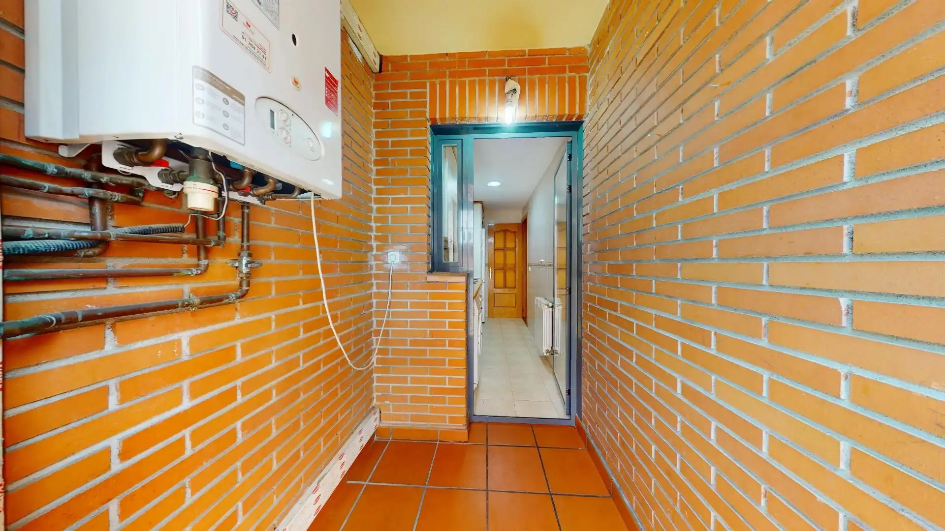 Piso en venta en Madrid con Calefacción y Balcón