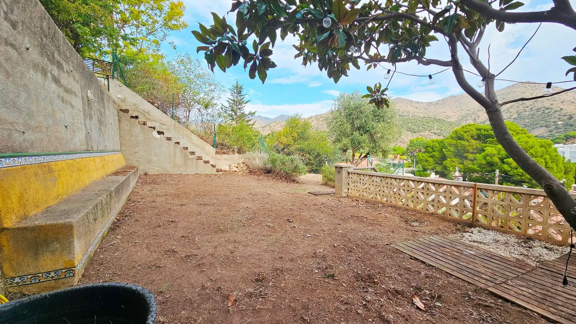 Garden of Apartments for sale in Colera  with Oven and Washing machine