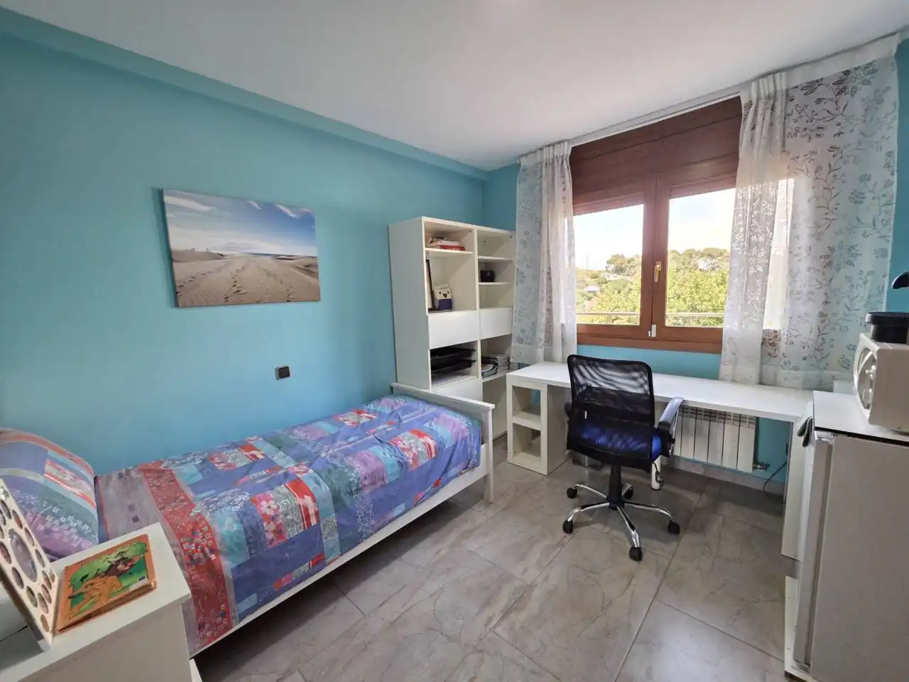 Habitación de Casa o chalet en venta en Montcada i Reixac con Aire acondicionado, Calefacción y Jardín privado
