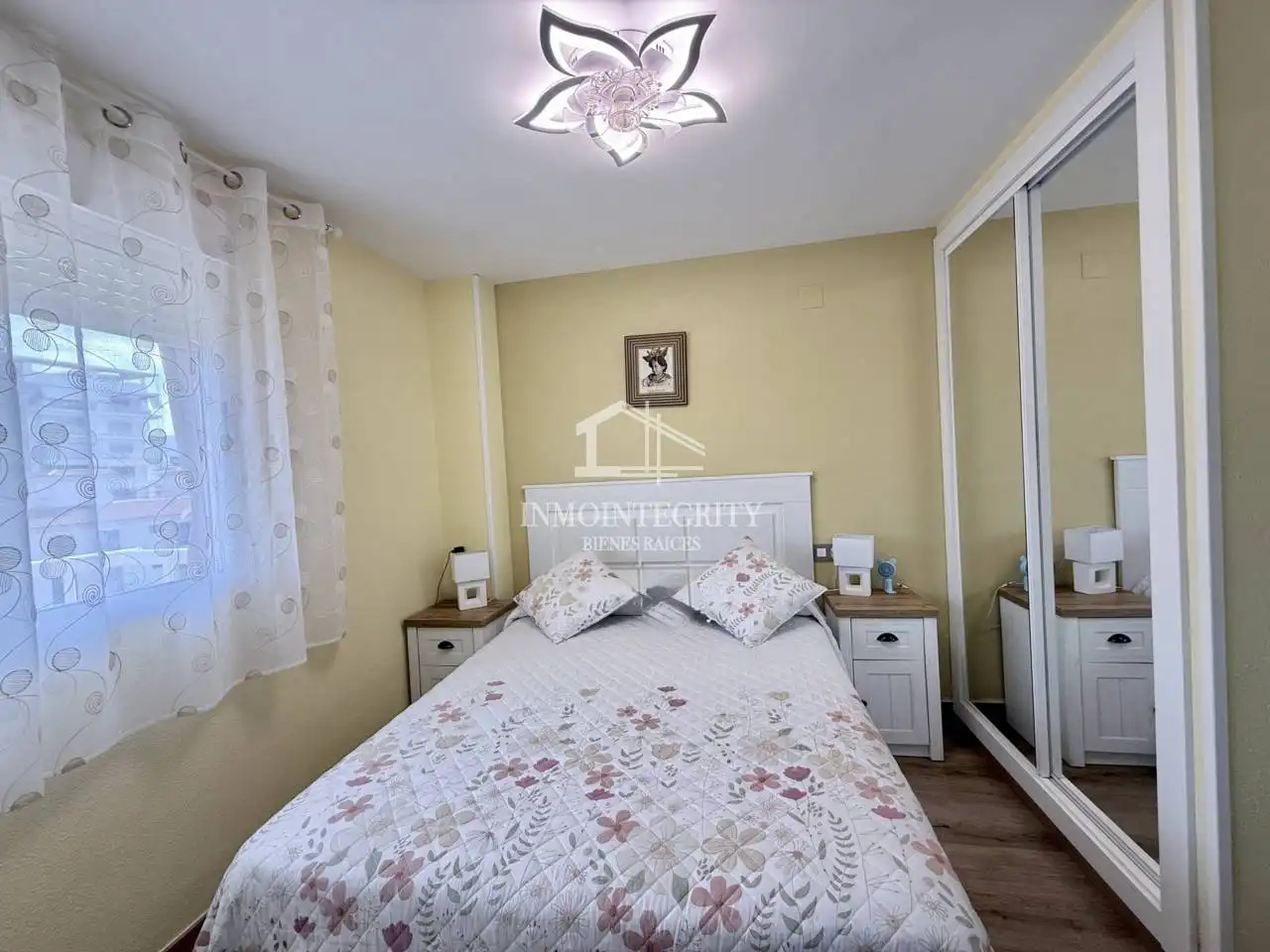 Bedroom of Apartments for sale in Oropesa del Mar / Orpesa  with Air Conditioner, Terrace and Furnished