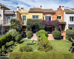 Garden of Single-family semi-detached for sale in Marbella  with Air Conditioner, Terrace and Swimming Pool