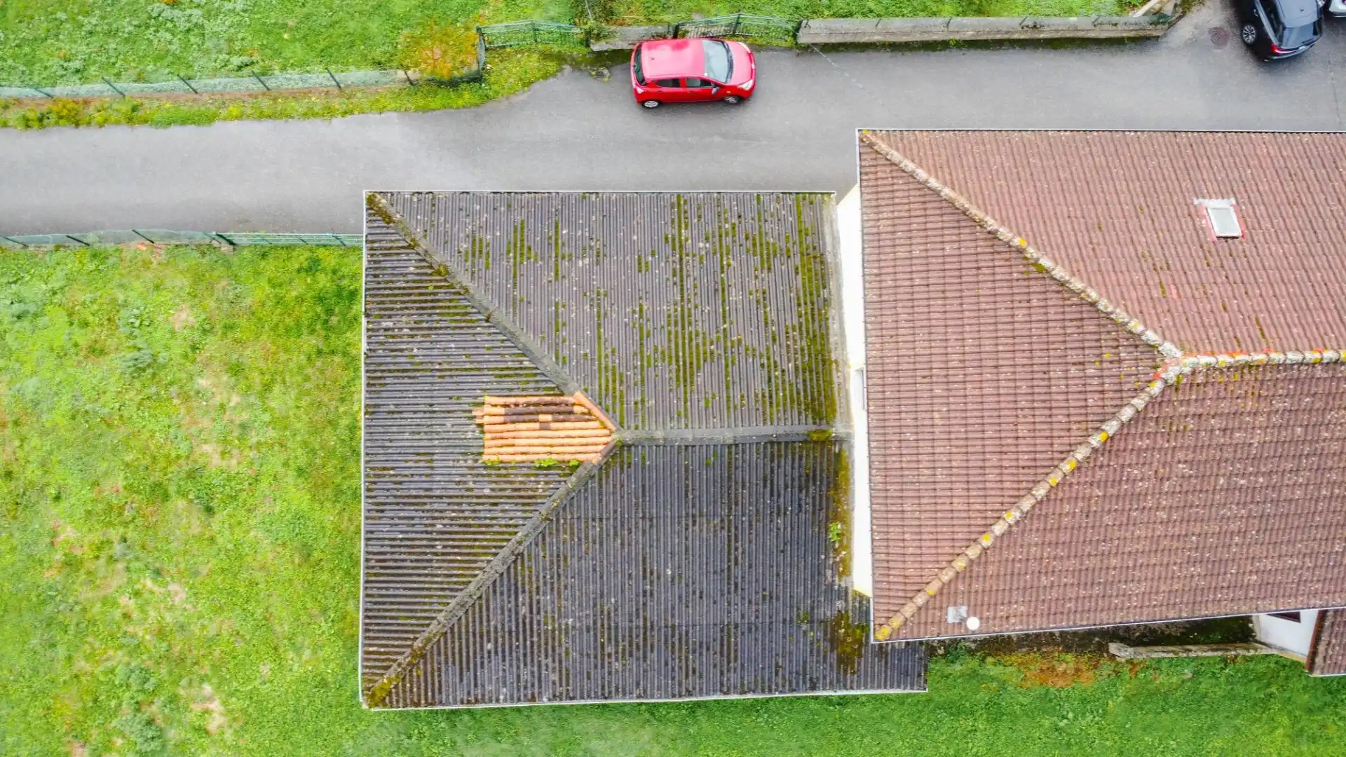 Vista exterior de Casa o chalet en venta en Salas con Calefacción, Jardín privado y Amueblado