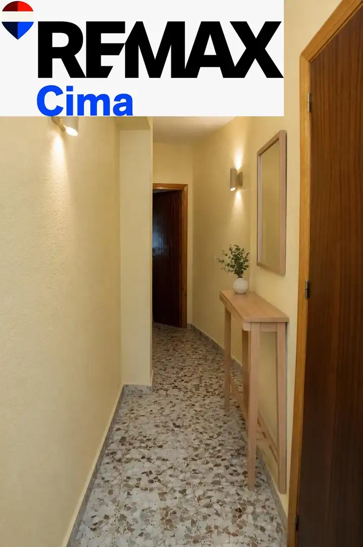 Houses for sale in Zújar  with Air Conditioner, Heating and Furnished