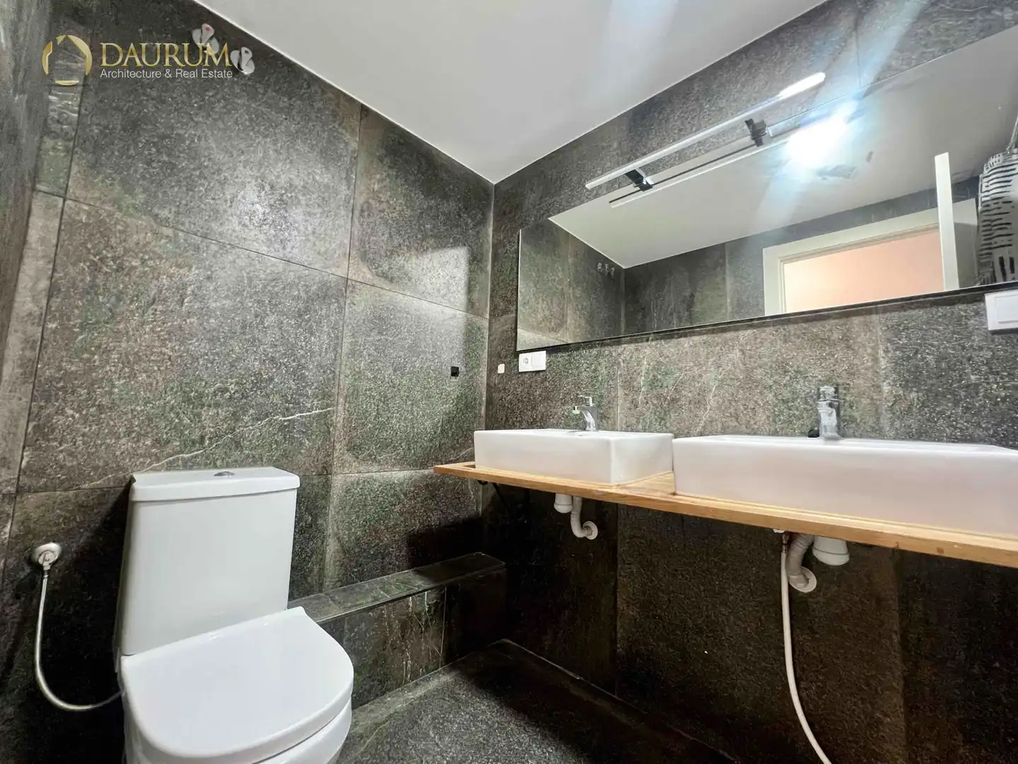 Baño de Piso en venta en Llíria con Aire acondicionado y Terraza