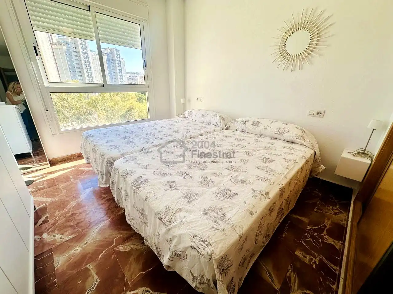 Dormitori de Pis en venda en Benidorm amb Terrassa, Moblat i Piscina comunitària