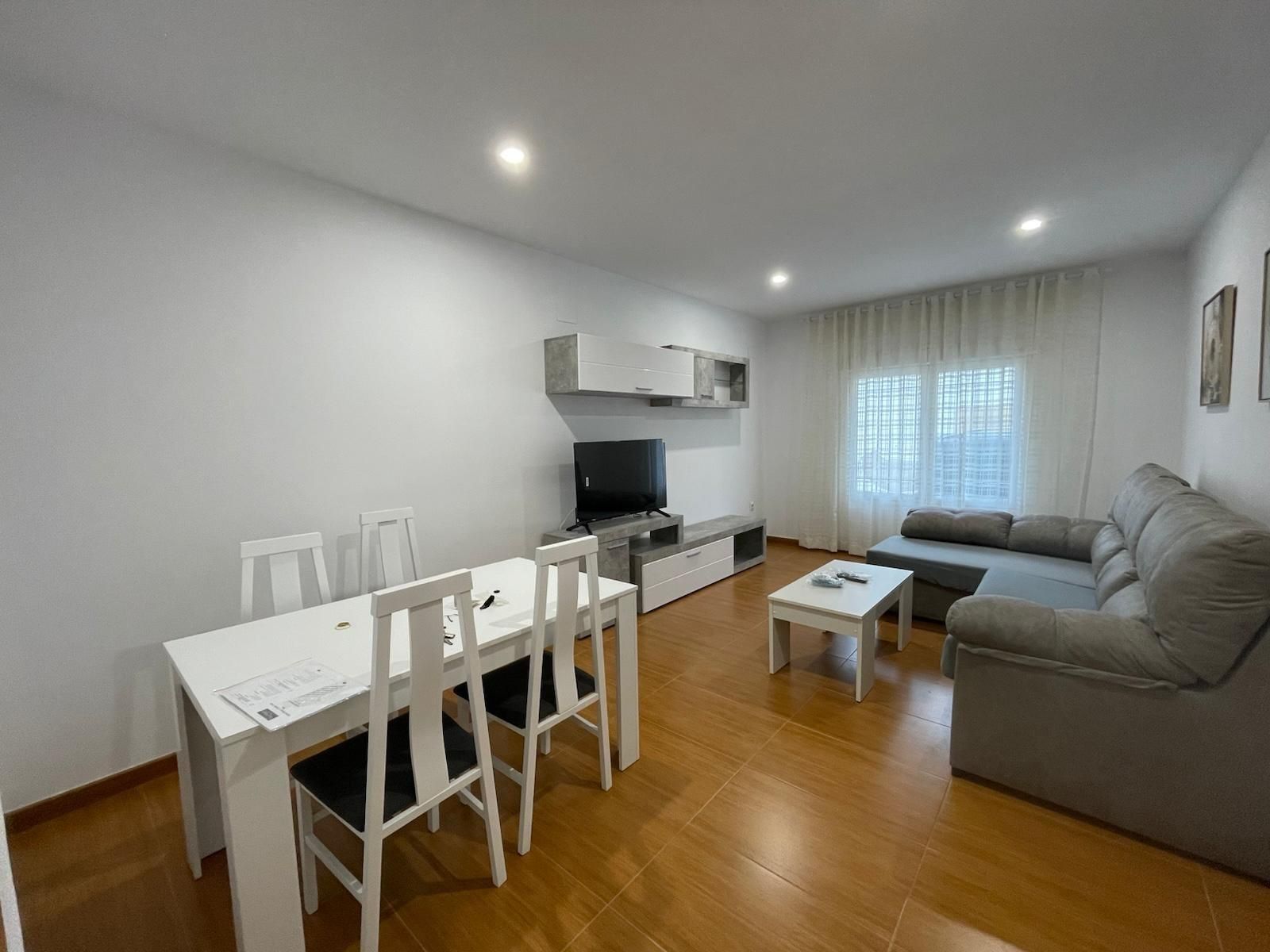 Sala d'estar de Pis de lloguer en Casar de Cáceres amb Aire condicionat i Traster