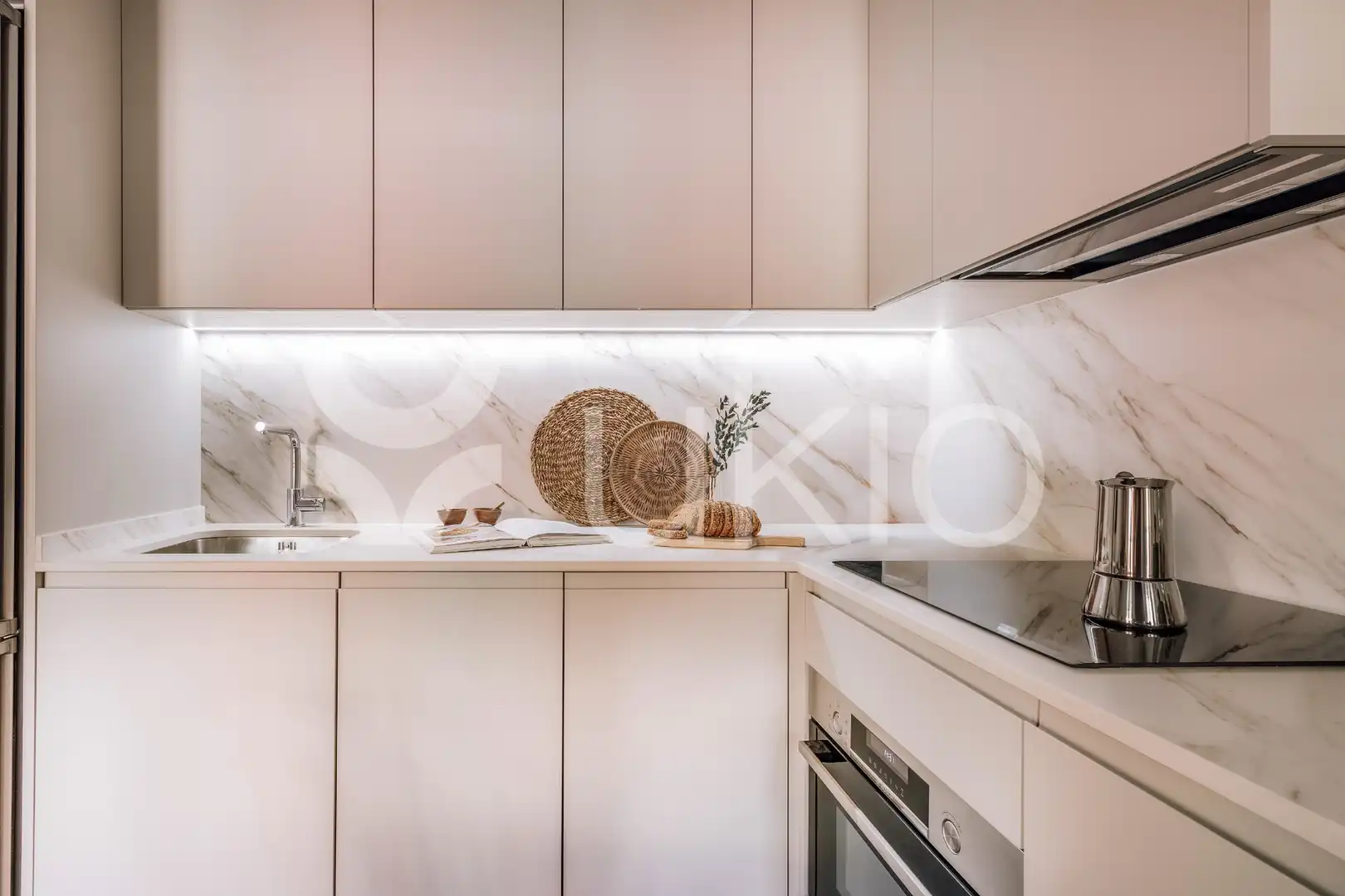 Apartament amb ascensor de lloguer a Calle de Bailén, imagen 4