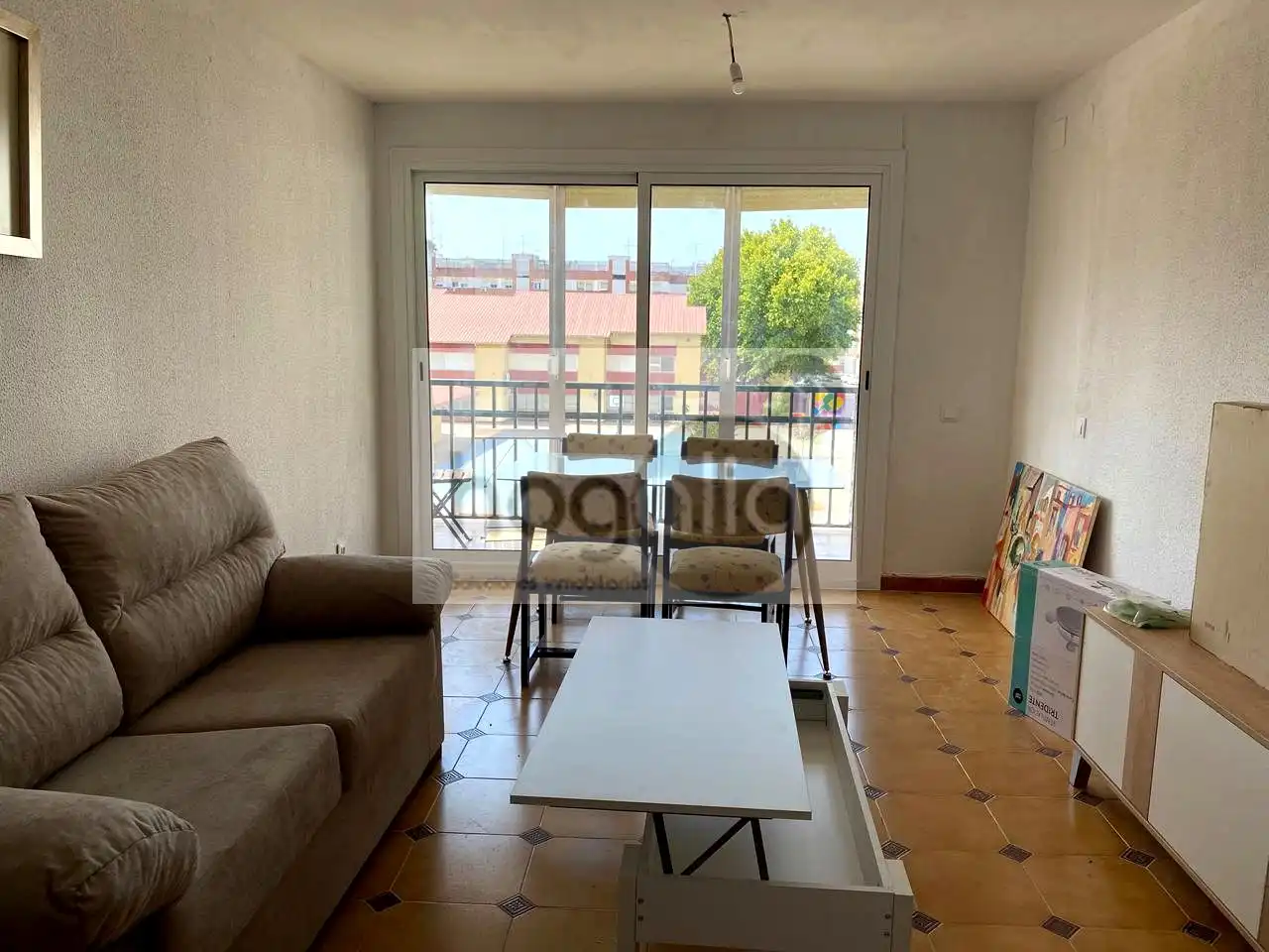 Sala d'estar de Pis de lloguer en Sevilla amb Aire condicionat i Moblat