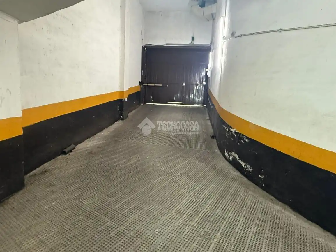 Garage for sale in Madrid
