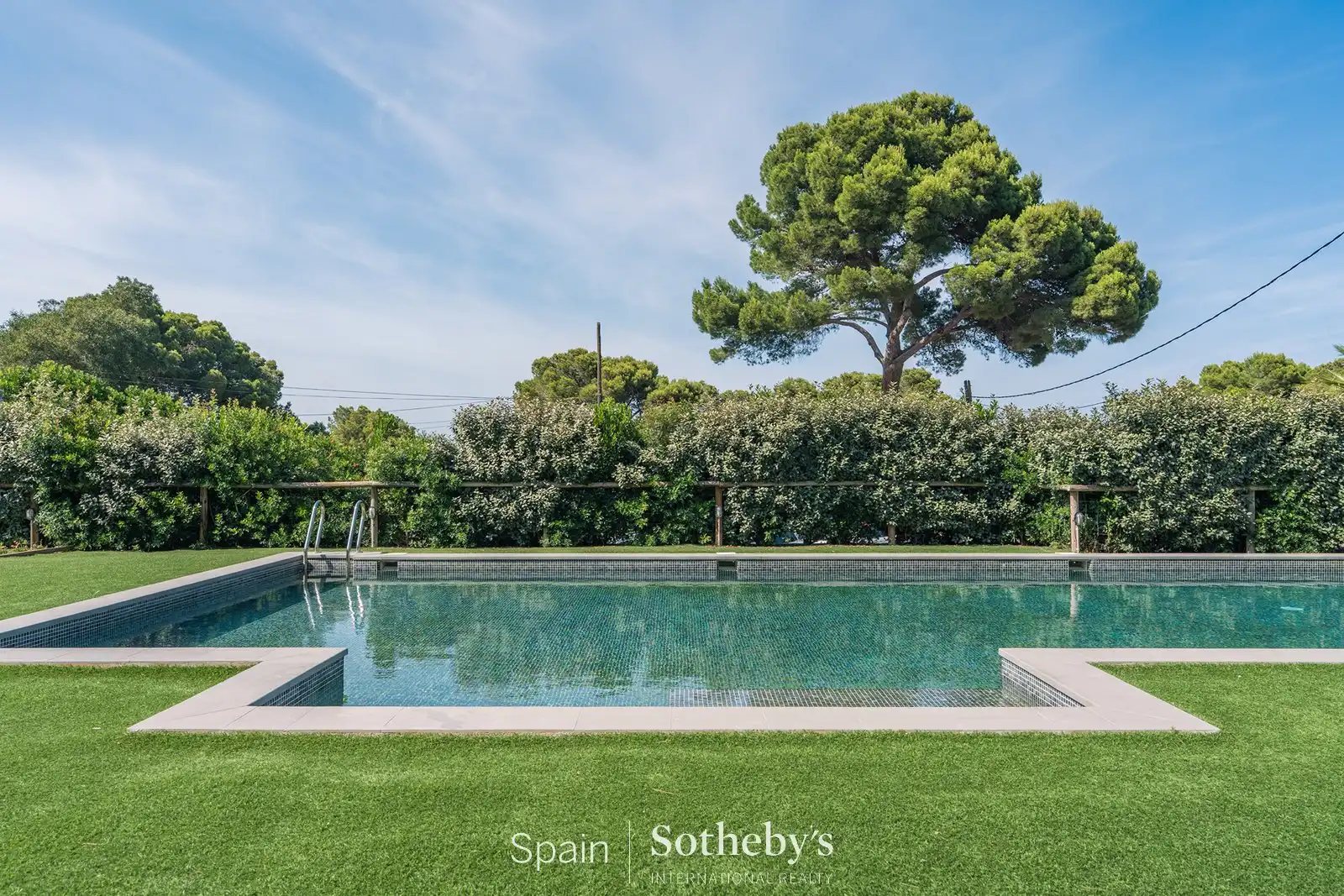 Piscina de Apartament en venda en Begur amb Aire condicionat, Terrassa i Piscina comunitària