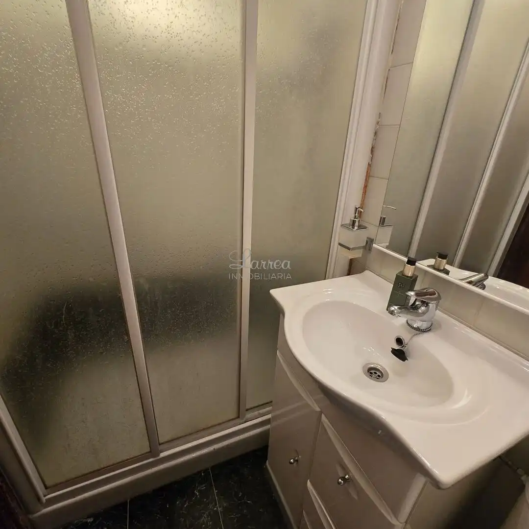 Baño de Piso en venta en Amorebieta-Etxano con Calefacción, Terraza y Trastero