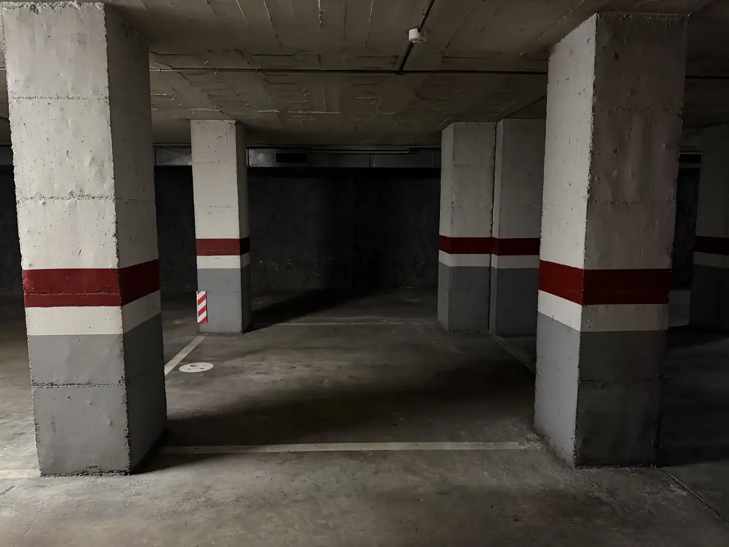 Einzelparkplatz zum Verkauf in Eixample Nord, imagen 4