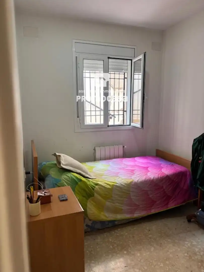 Habitación de Casa o chalet en venta en Barberà del Vallès con Calefacción, Terraza y Balcón