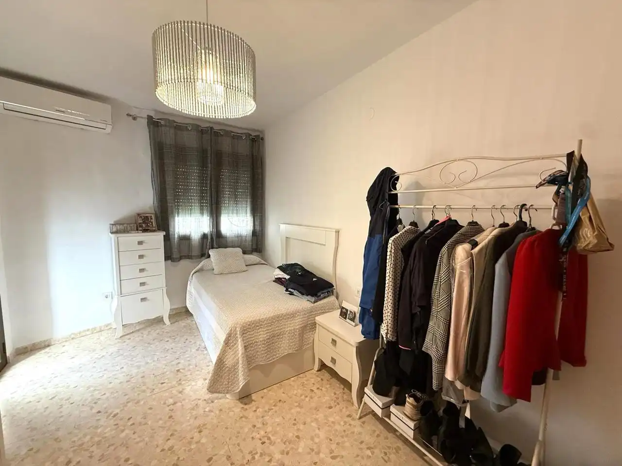 Habitación de Piso en venta en Almendralejo con Aire acondicionado y Amueblado